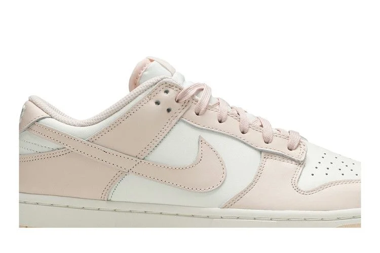 Кроссовки Nike Wmns Dunk Low 'Orange Pearl'