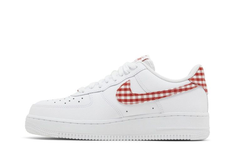 Кроссовки Nike Wmns Air Force 1 '07 Essential 'Mystic Red Gingham'