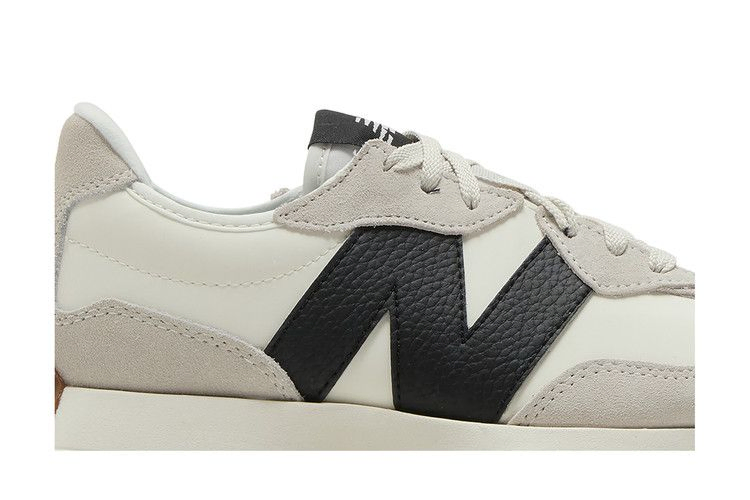 Кроссовки New Balance Wmns 327 'Moonbeam Black'