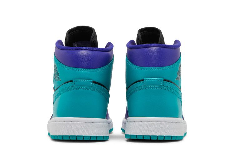 Кроссовки Wmns Air Jordan 1 Mid 'Black Grape'