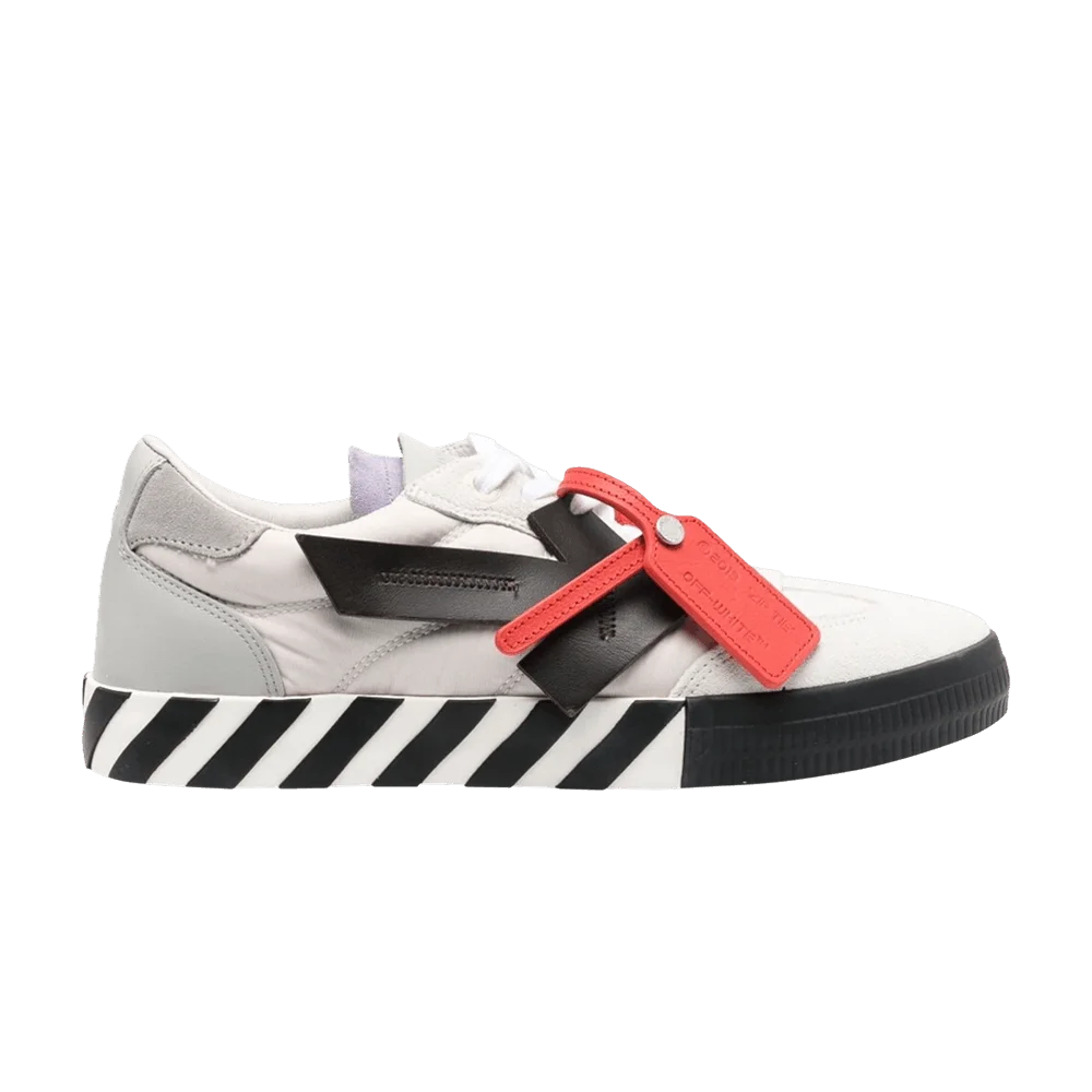 Krossovki-Off-White-Floating-Arrow-Low-Vulc-Leather-White-Black