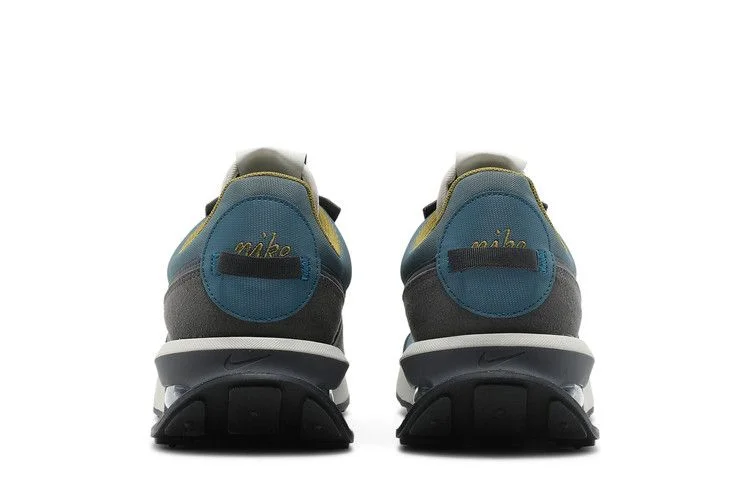 Кроссовки Nike Air Max Pre-Day LX 'Hasta'