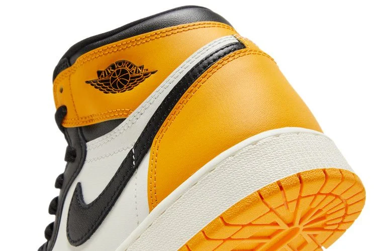 Krossovki-Air-Jordan-1-Retro-High-OG-Yellow-Toe-9