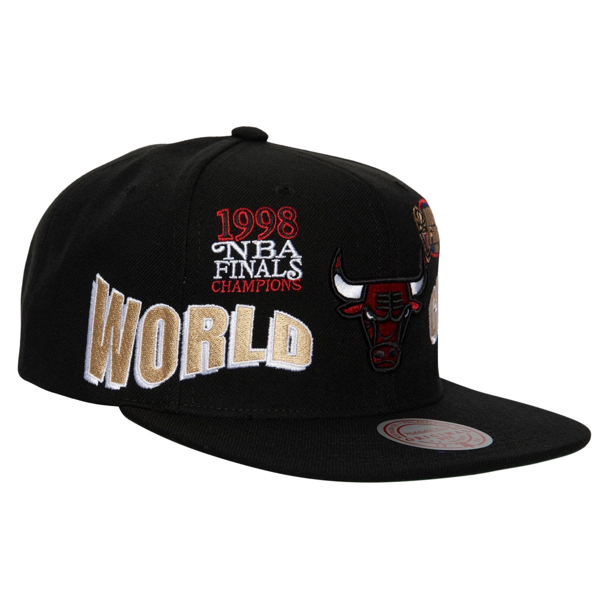 Бейсболка Mitchell & Ness World Champs Snapback Chicago Bulls Hat