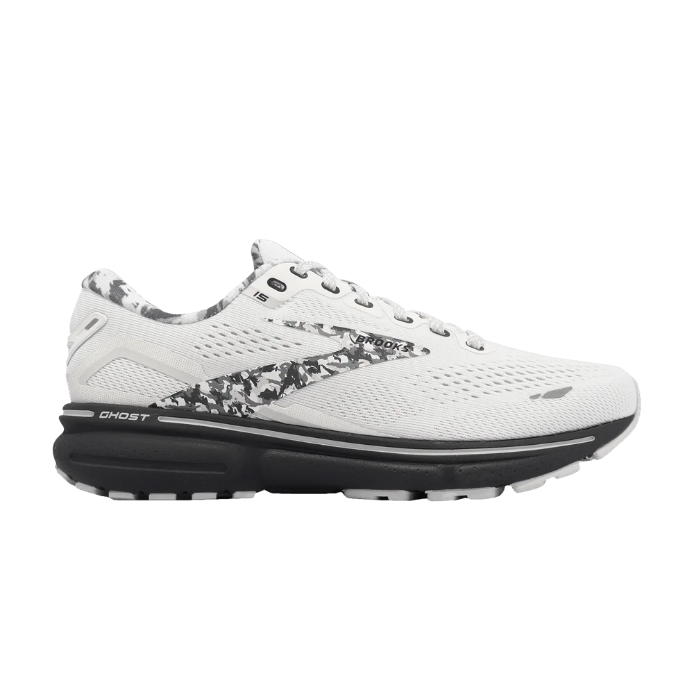 Krossovki-Brooks-Wmns-Ghost-15-White-Ebony