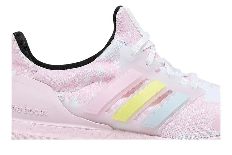 Кроссовки Adidas Wmns UltraBoost 'Pastel Pink'