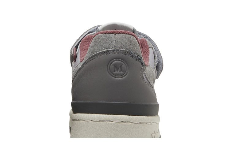 Кроссовки Home Alone 2 x adidas Forum 84 Low 'Pigeon Lady'
