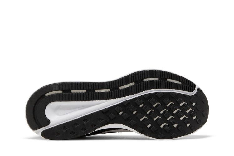 Кроссовки Nike Run Swift 2 'Black White'