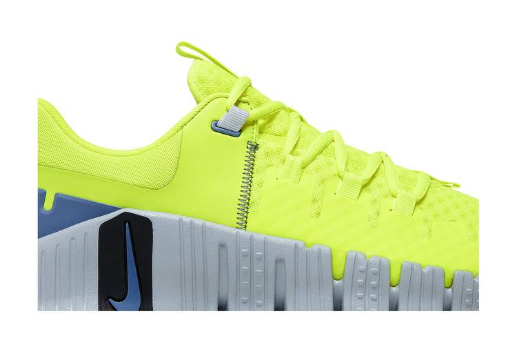 Кроссовки Nike Free Metcon 5 'Volt Wolf Grey'