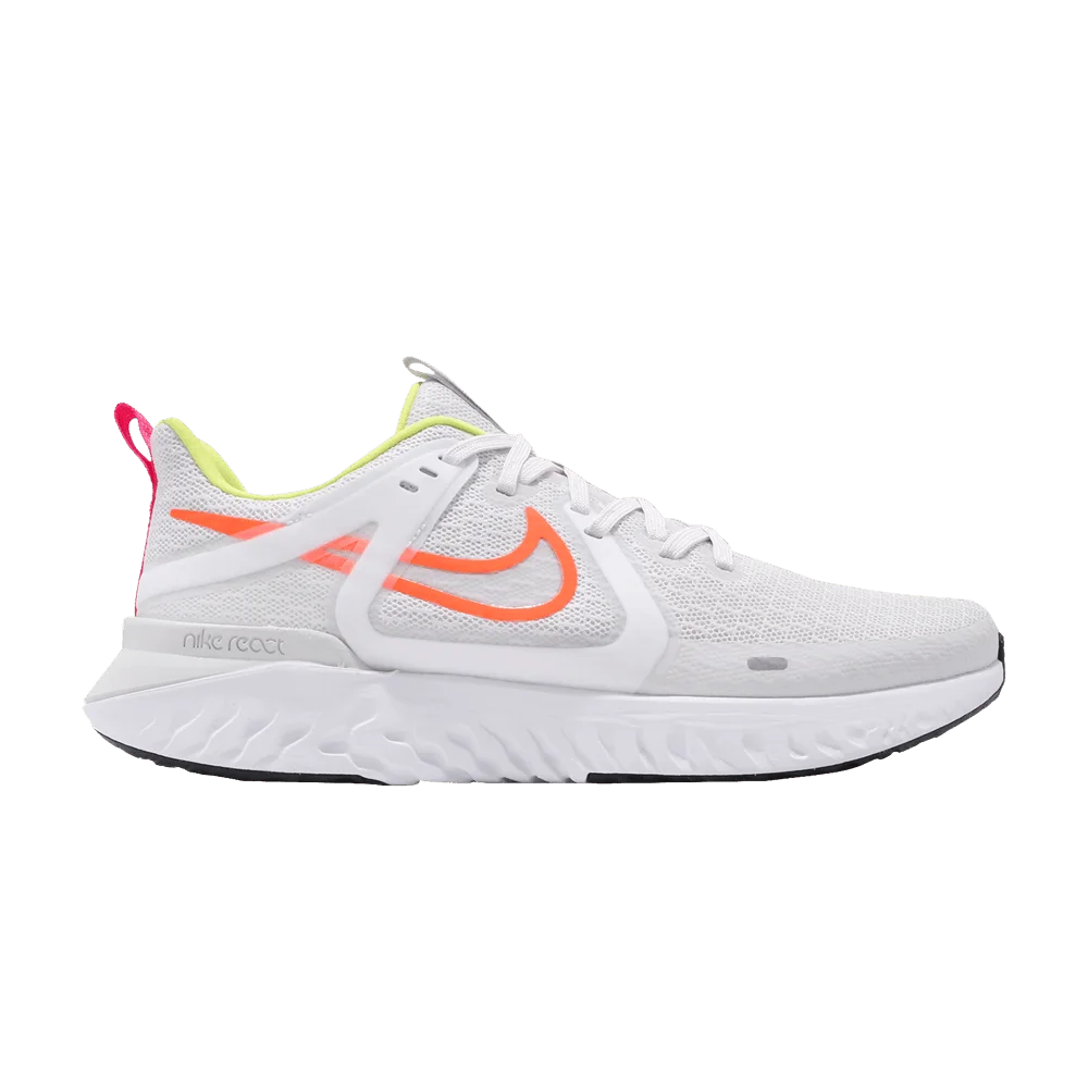 Krossovki-Nike-Legend-React-2-Total-Orange