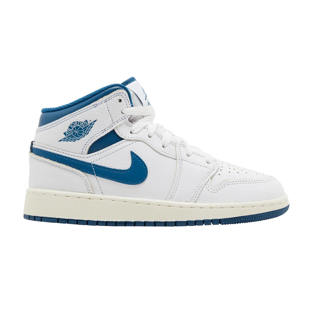 Krossovki-Air-Jordan-1-Mid-SE-GS-Industrial-Blue