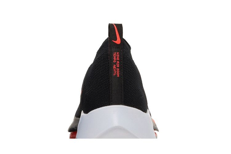 Кроссовки Nike Air Zoom Tempo NEXT% Flyknit 'Black Flash Crimson'