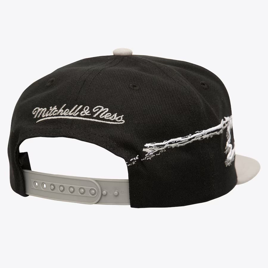 Бейсболка Mitchell & Ness Black Los Angeles Kings Life Line Snapback Hat