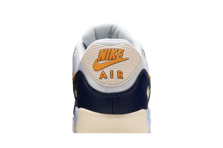 Кроссовки Nike Air Max 90 Essential 'Royal Tint'