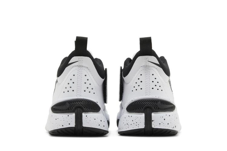 Кроссовки Nike Team Hustle D11 GS 'White Black'
