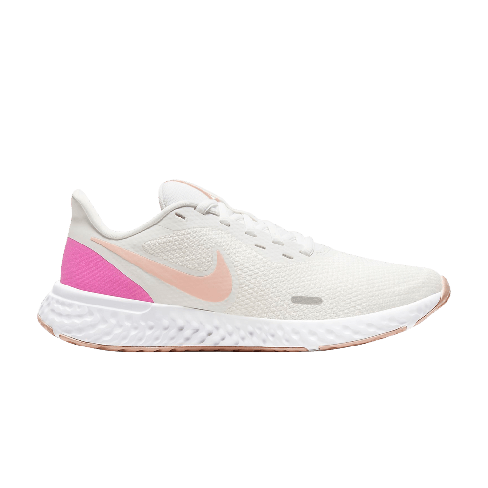 wmns-revolution-5-white-fire-pink-bq3207-103