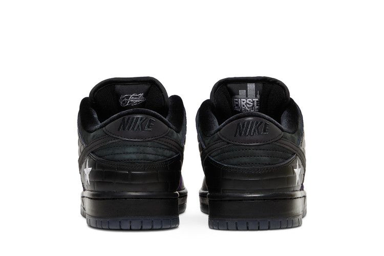 Кроссовки Familia x Nike Dunk Low Pro QS SB 'First Avenue' Special Box
