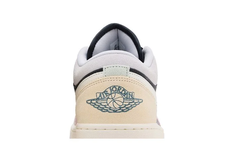 Кроссовки Air Jordan 1 Low SE 'Black Pastels'