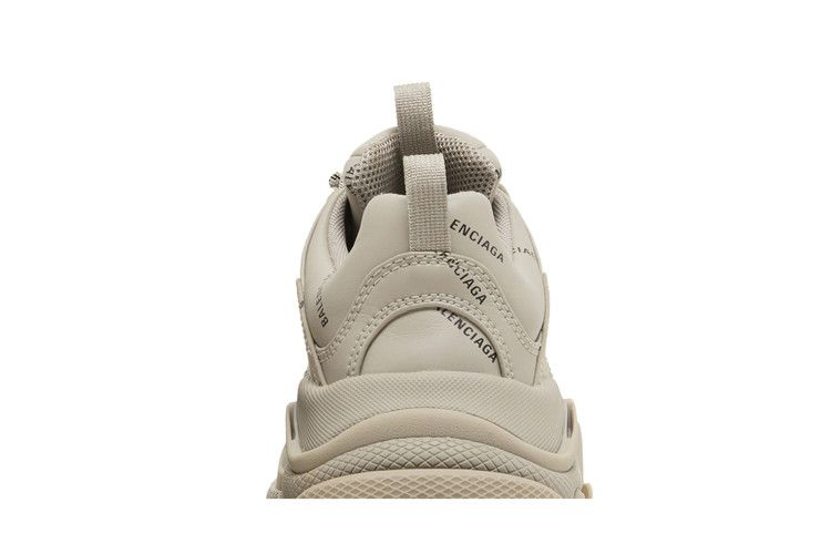 Кроссовки Balenciaga Wmns Triple S Sneaker 'All Over Logo - Beige'