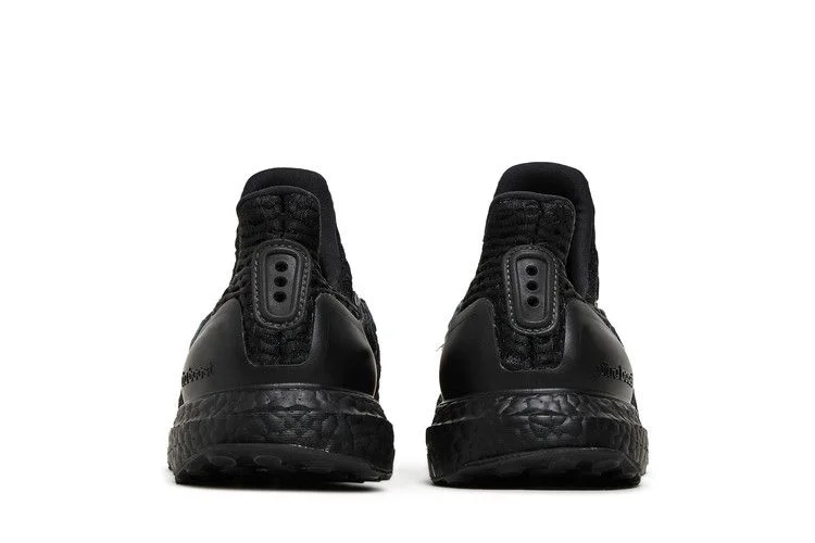 Krossovki-adidas-UltraBoost-Climacool-2-DNA-Flow-Pack-Black-Carbon-5