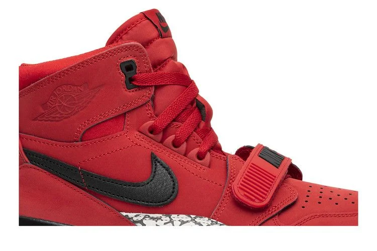 Кроссовки Air Jordan Legacy 312 'Toro'