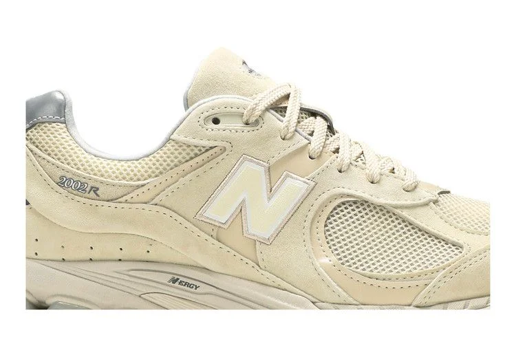 Кроссовки New Balance 2002 'Bone'