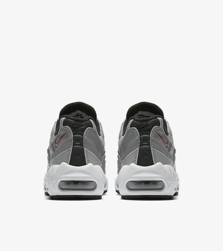 Krossovki-Nike-Wmns-Air-Max-95-QS-Silver-Bullet-3