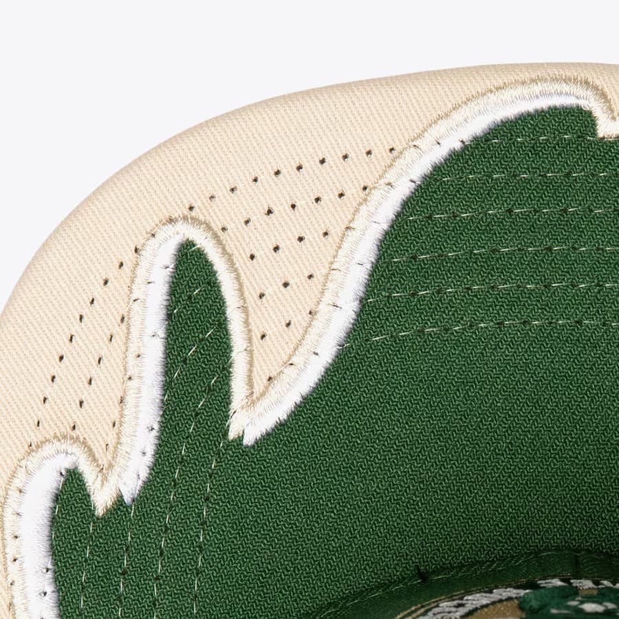 Mitchell-Ness-Hunter-Green-Milwaukee-Bucks-Rising-Tide-OG-Snapback-Hat-2