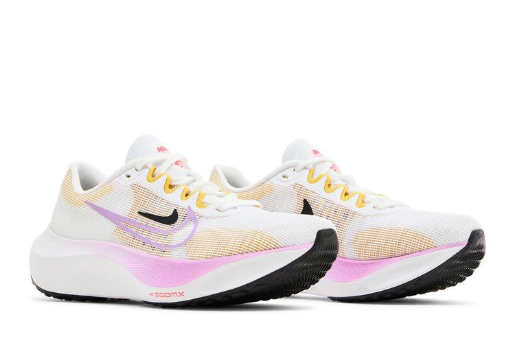 wmns-zoom-fly-5-white-rush-fuchsia-dm8974-100_07