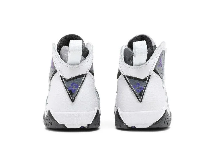 Кроссовки Air Jordan 7 Retro TD 'Flint' 2021