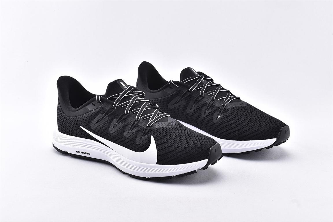 Кроссовки Nike Quest 2 'Black'