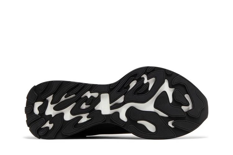 Krossovki-Alexander-McQueen-Sprint-Runner-Black-White-3