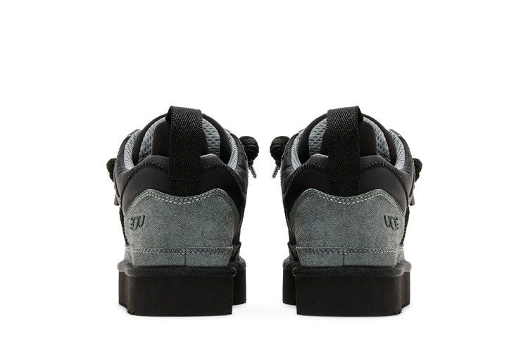 wmns-lowmel-spring-rainstorm-1152759-rns_05