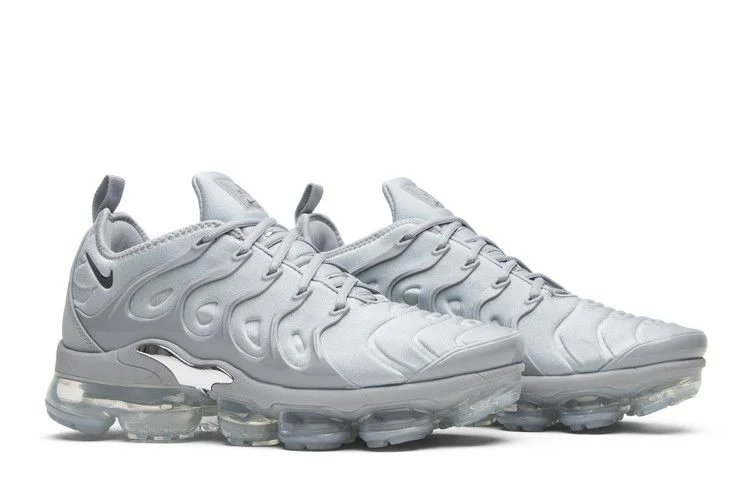 Krossovki-Nike-Air-VaporMax-Plus-Wolf-Grey-2018-7