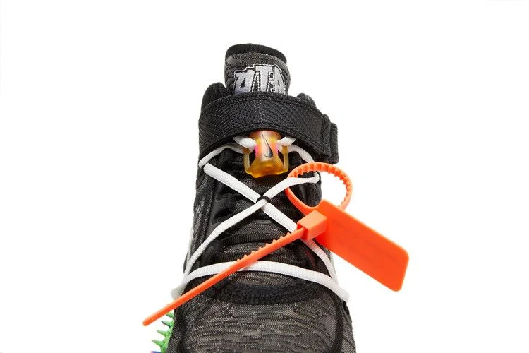Krossovki-Off-White-x-Nike-Air-Force-1-Mid-Black-9