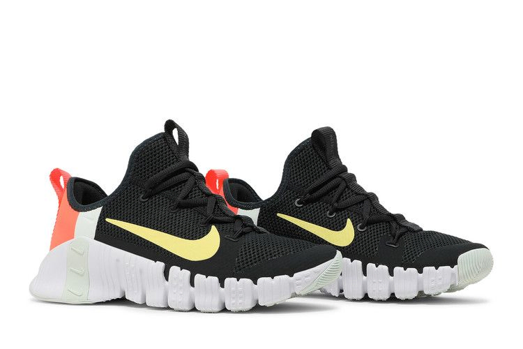 wmns-free-metcon-3-black-bright-mango-cj6314-020_07
