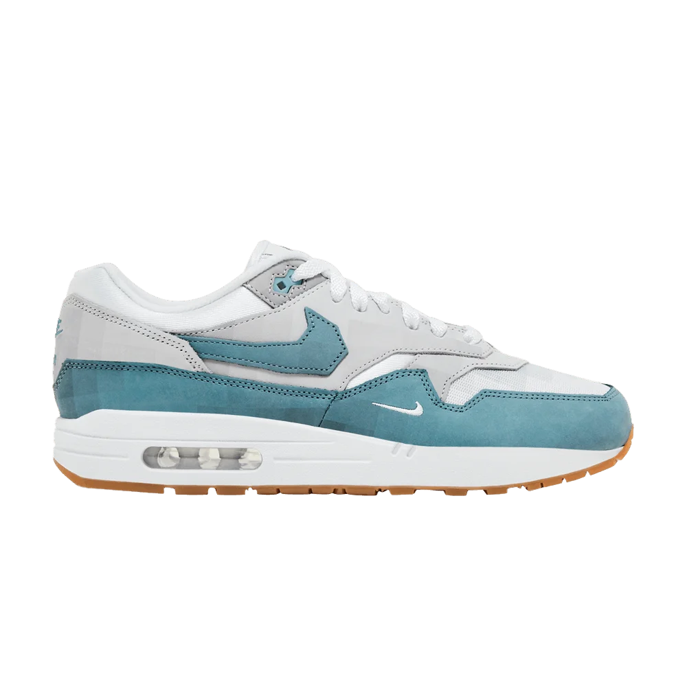 Krossovki-Nike-Air-Max-1-Low-Poly-Adventure-Tomb-Raider