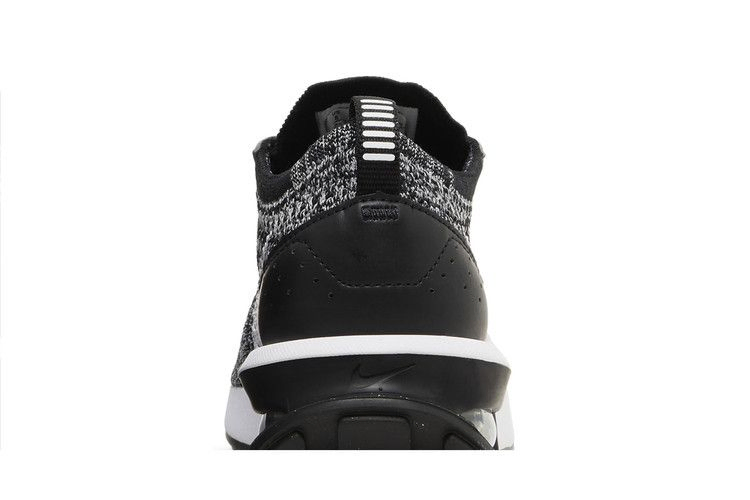 Кроссовки Nike Wmns Air Max Flyknit Racer 'Oreo'