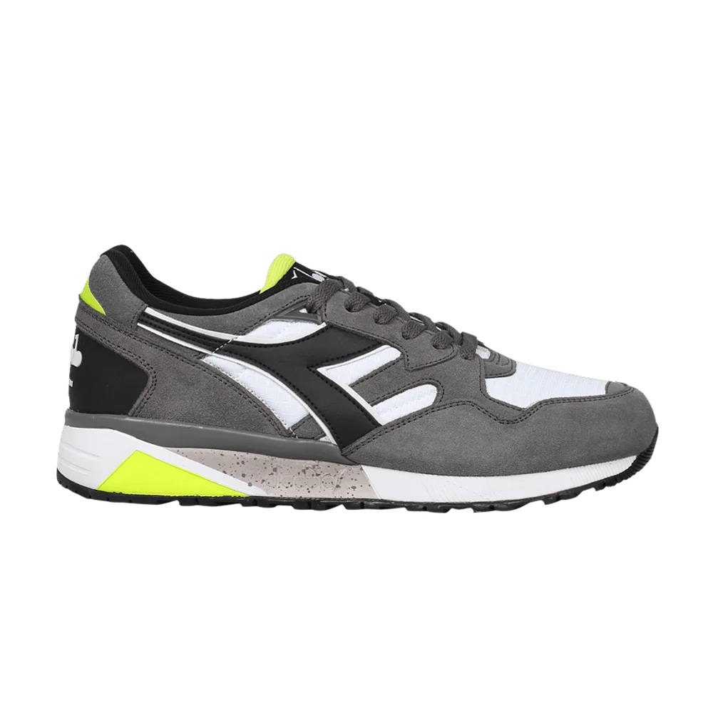 Krossovki-Diadora-N9002-Storm-Grey