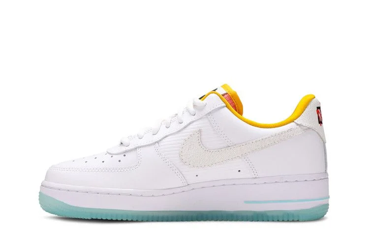 Кроссовки Nike Wmns Air Force 1 '07 'Corner Markets'