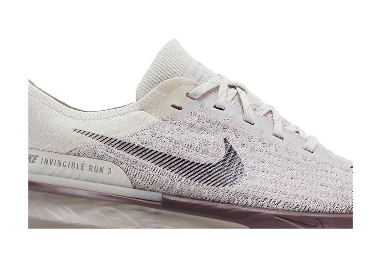 Кроссовки Nike ZoomX Invincible Run Flyknit 3 'Phantom Burgundy Crush'