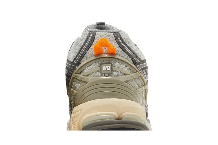 Кроссовки INVINCIBLE x N.HOOLYWOOD x New Balance 1906R 'Grey Swan'