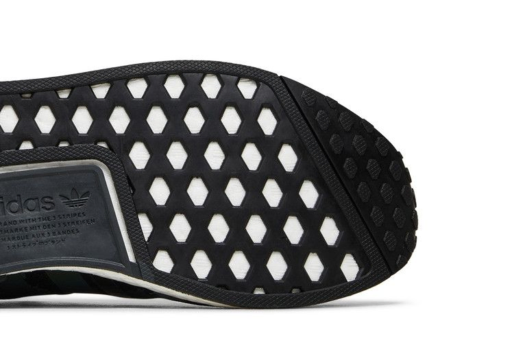 Кроссовки adidas NMD_R1 'Grey Camo'