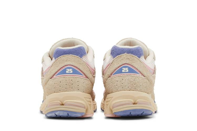 Кроссовки Hype DC x New Balance 2002R 'Native Dynamics'