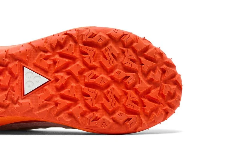 Кроссовки Nike ACG Mountain Fly 2 Low 'Summit White Orange'