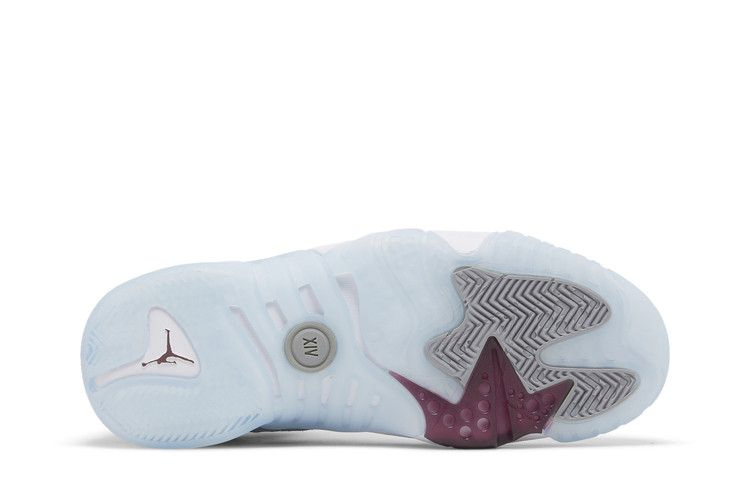 jumpman-two-trey-white-cherrywood-red-do1925-103_03