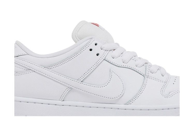 Кроссовки Nike Men's Dunk Low Pro SB 'Triple White'