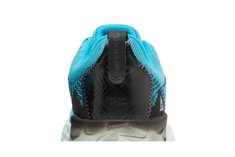 Кроссовки New Balance Wmns Fresh Foam Hierro v6 'Virtual Sky'