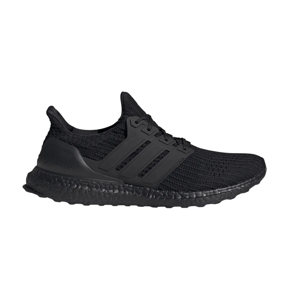 Krossovki-Adidas-UltraBoost-4.0-Triple-Black