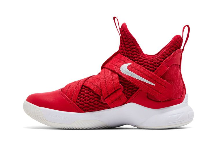 lebron-soldier-12-tb-university-red-at3872-603_02